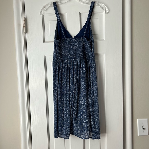 Hollister Smocked Back Blue & White Print Tank Dress w/adjustable Straps Size S - Picture 2 of 3